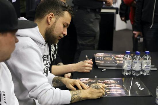 Knight称LPL与LCK无差距目标直指世界赛冠军